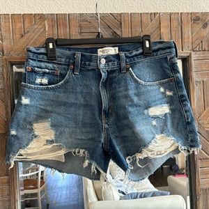 Abercrombie & Fitch Boyfriend short Mid rise size 29/8